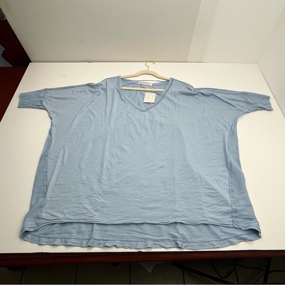 We The Free People Catch Waves Tee Top Blue Dreamy Clouds Womens Size Medium NEW